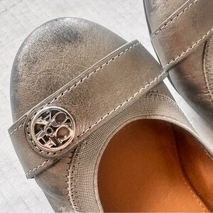 Coach Waverly Metallic Leather Ballet Flats – Estimated Size 6